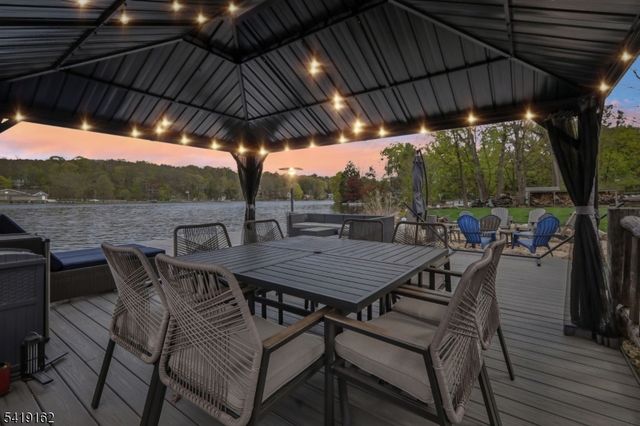 259 Cupsaw Dr, Ringwood Boro, NJ 07456