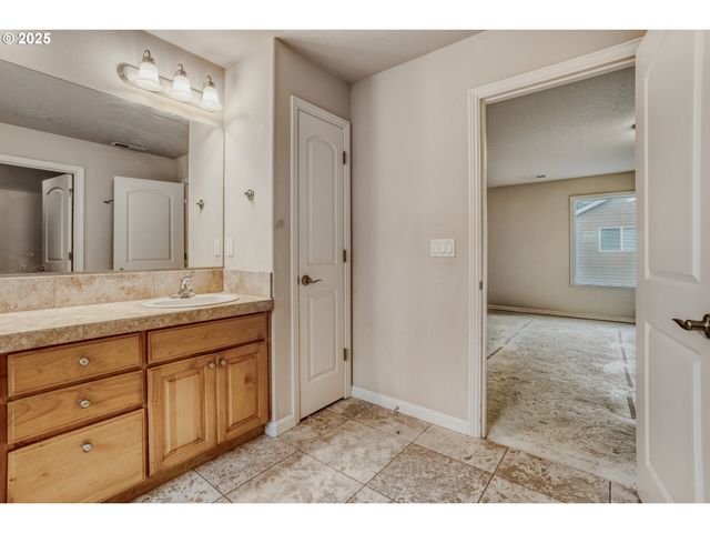 14014 Ne 81ST Cir, Vancouver, WA 98682