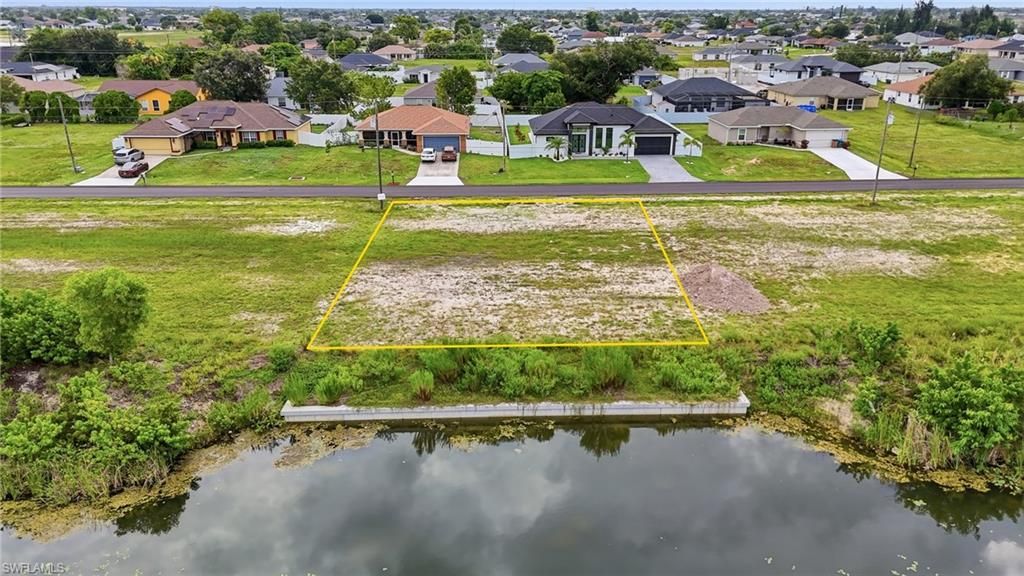 1008 NE 1st PL, CAPE CORAL, FL 33909 — exterior