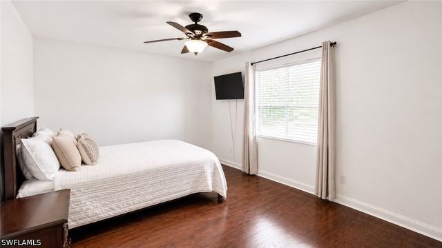 1089 Nottingham DR, Naples, FL 34109