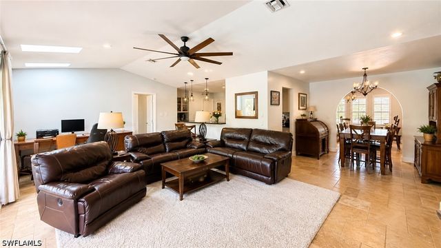 1089 Nottingham DR, Naples, FL 34109