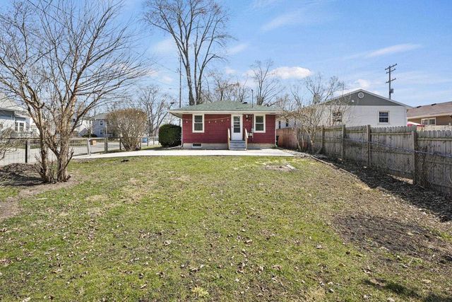 3329 Webb Avenue, Madison, WI 53714