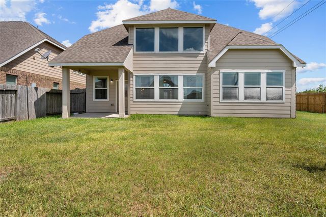 4822 Bay Vista Drive, Baytown, TX 77523