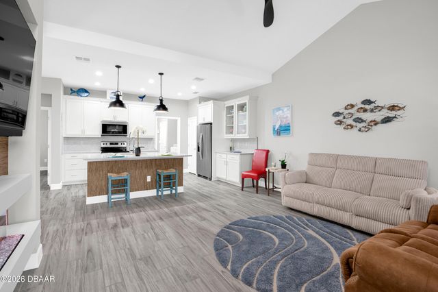 333 Pop Top Lane, Daytona Beach, FL 32124