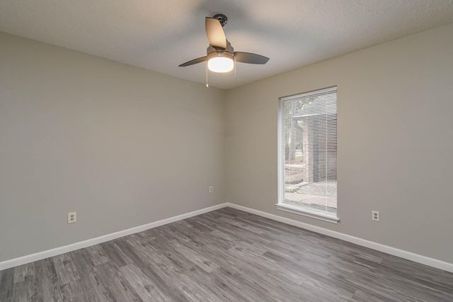 16911 Summit Oaks Lane, Spring, TX 77379