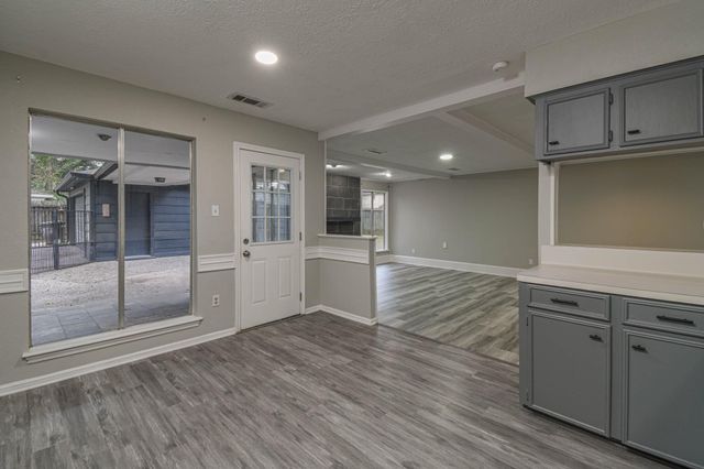 16911 Summit Oaks Lane, Spring, TX 77379