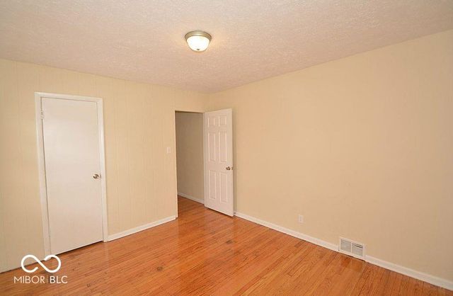 5005 Indianola Avenue, Indianapolis, IN 46205