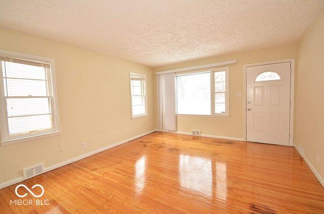 5005 Indianola Avenue, Indianapolis, IN 46205