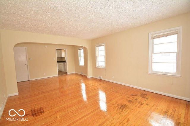 5005 Indianola Avenue, Indianapolis, IN 46205