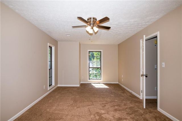 998 Ascot Court, Riverdale, GA 30296