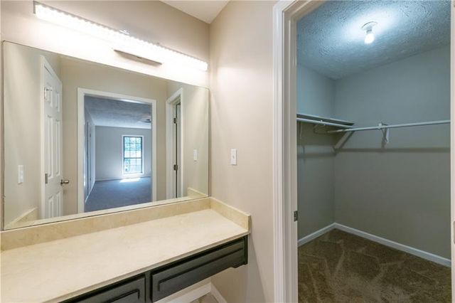 998 Ascot Court, Riverdale, GA 30296