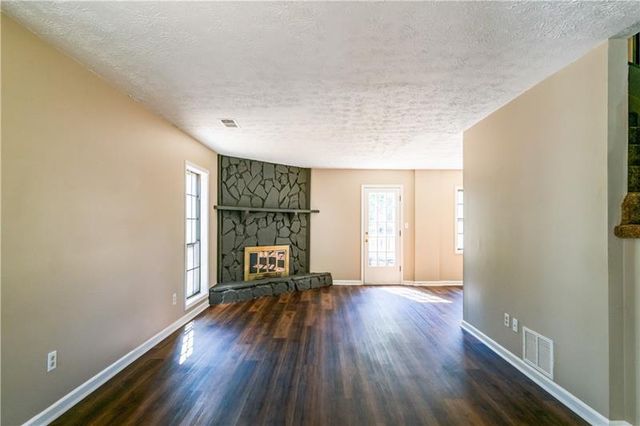 998 Ascot Court, Riverdale, GA 30296