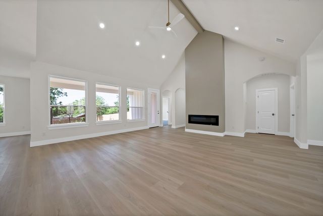 1405 Apache Court, Joshua, TX 76058
