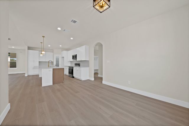 1405 Apache Court, Joshua, TX 76058
