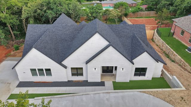 1405 Apache Court, Joshua, TX 76058