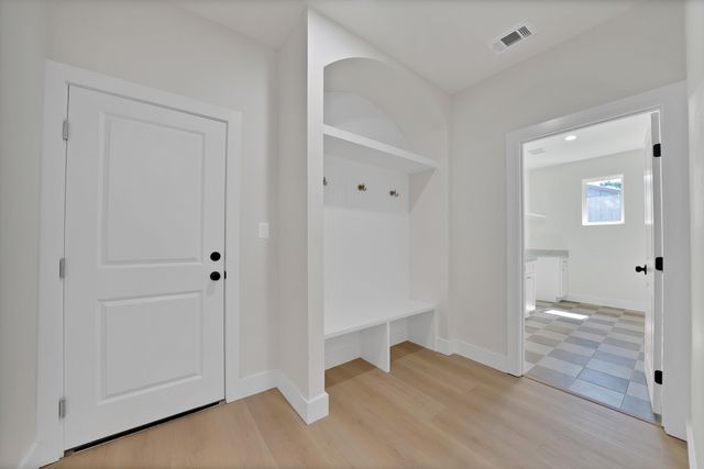 1405 Apache Court, Joshua, TX 76058
