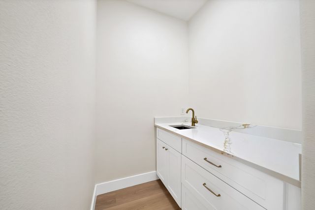 1405 Apache Court, Joshua, TX 76058