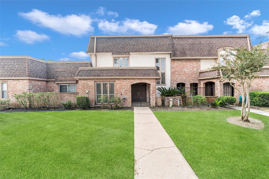 2904 Nottingham Lane, Missouri City, TX 77459