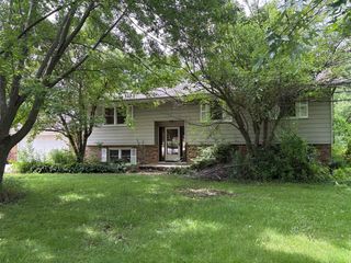 24830 S Hemphill Drive, Elwood, IL 60421