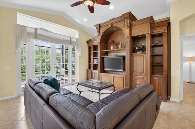 10932 Skyland Point, Boynton Beach, FL 33437