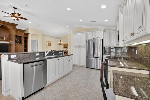 10932 Skyland Point, Boynton Beach, FL 33437