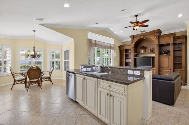 10932 Skyland Point, Boynton Beach, FL 33437
