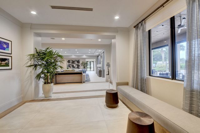 10932 Skyland Point, Boynton Beach, FL 33437