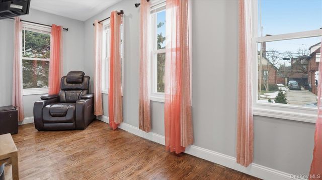 56 Northumberland, Lynbrook, NY 11563