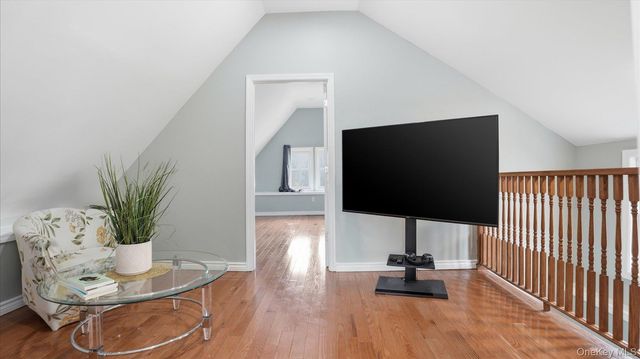 56 Northumberland, Lynbrook, NY 11563