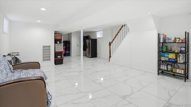 56 Northumberland, Lynbrook, NY 11563