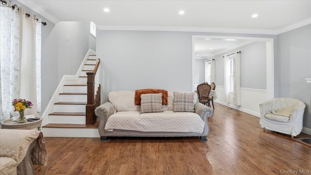 56 Northumberland, Lynbrook, NY 11563