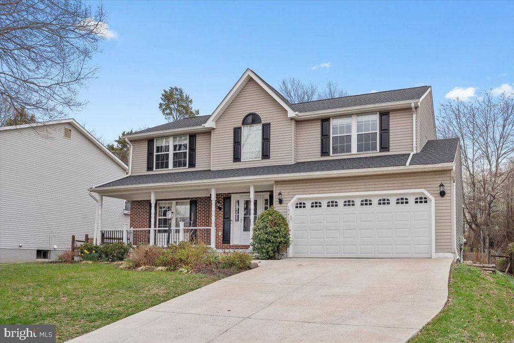 Image 3 of property listing at 10415 LABRADOR LOOP, Manassas, VA 20112