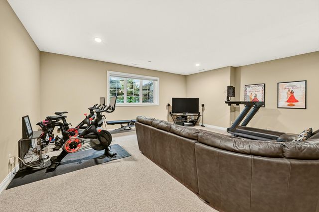 1210 Grey Fox Avenue SW, Rochester, MN 55902