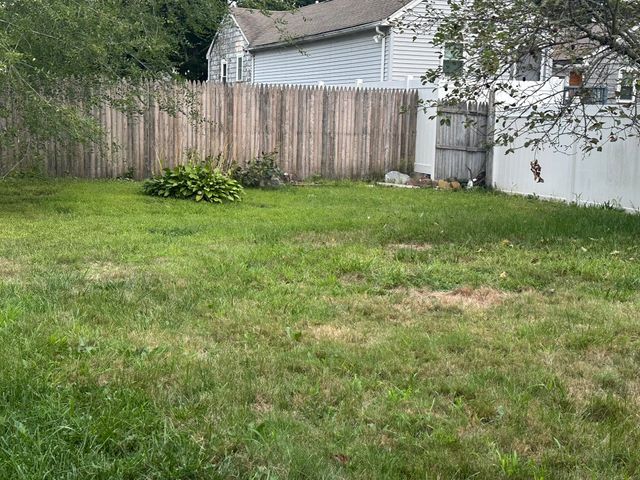 10 Milton Ter, Randolph, MA 02368