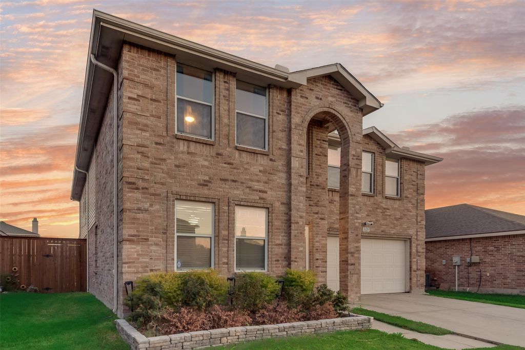 1620 Rialto Way, Fort Worth, TX 76247 — photo 2