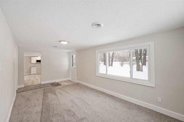 2776 NE Norwood Lane, Des Moines, IA 50317