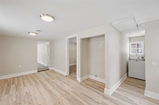 2776 NE Norwood Lane, Des Moines, IA 50317