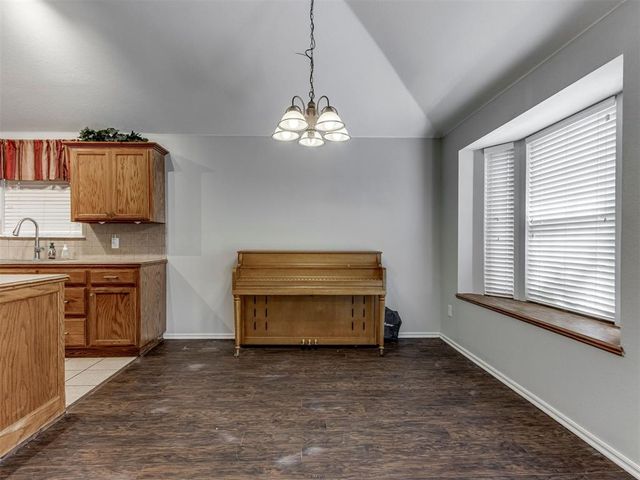 309 Tecumseh Ridge Road, Norman, OK 73069
