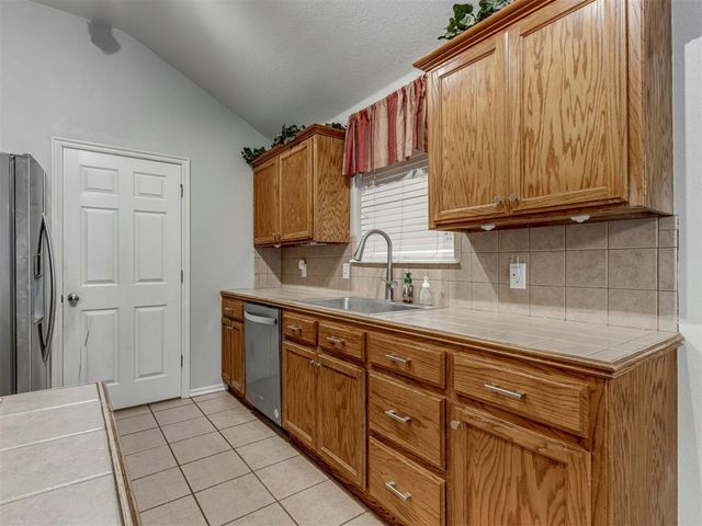 309 Tecumseh Ridge Road, Norman, OK 73069