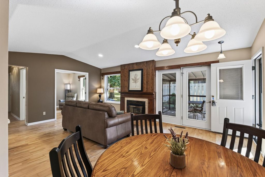 1190 Black Oaks Lane N, Plymouth, MN 55447 — exterior