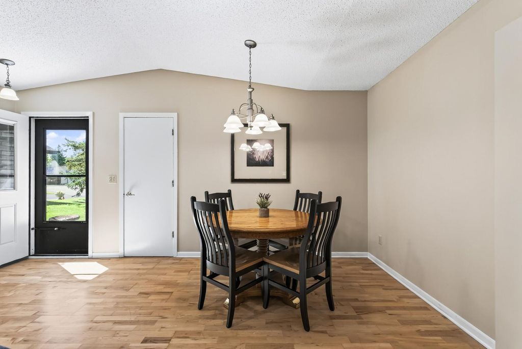 1190 Black Oaks Lane N, Plymouth, MN 55447 — photo 5
