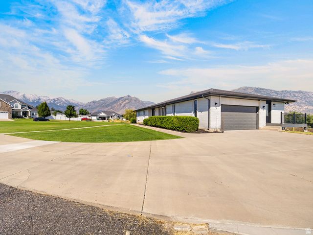 5423 W PEBBLE LN, Highland, UT 84003