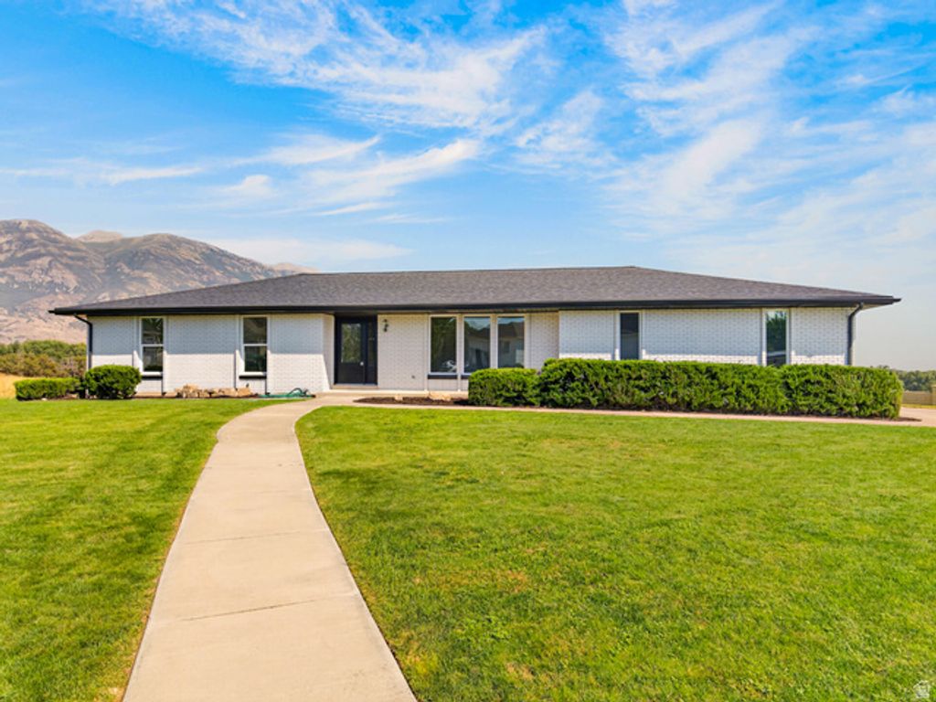 5423 W PEBBLE LN, Highland, UT 84003
