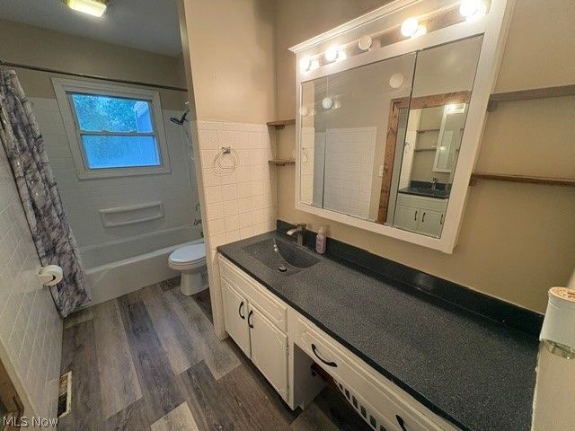 7994 Anderson Avenue NE, Warren, OH 44484