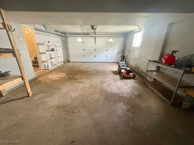 7994 Anderson Avenue NE, Warren, OH 44484