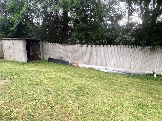 7994 Anderson Avenue NE, Warren, OH 44484