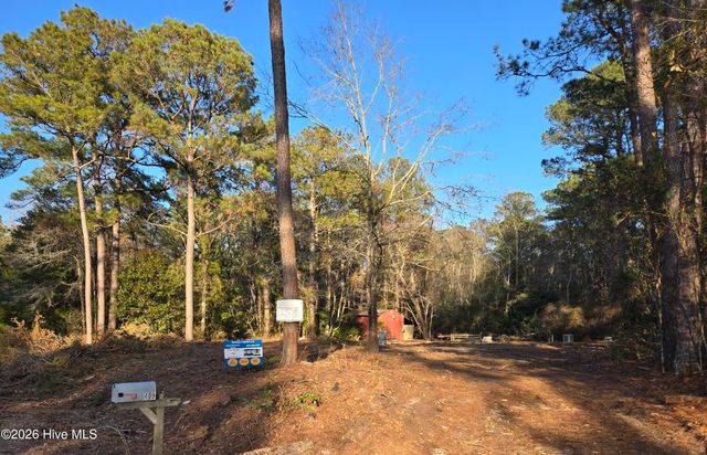 409 Pond View Circle, Hampstead, NC 28443