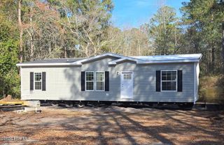 409 Pond View Circle, Hampstead, NC 28443