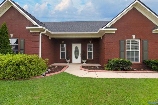 112 Fawn Forest Drive, New Market, AL 35761