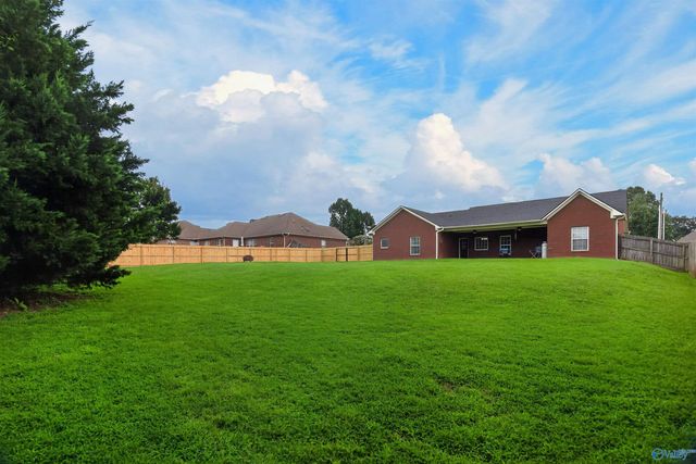 112 Fawn Forest Drive, New Market, AL 35761